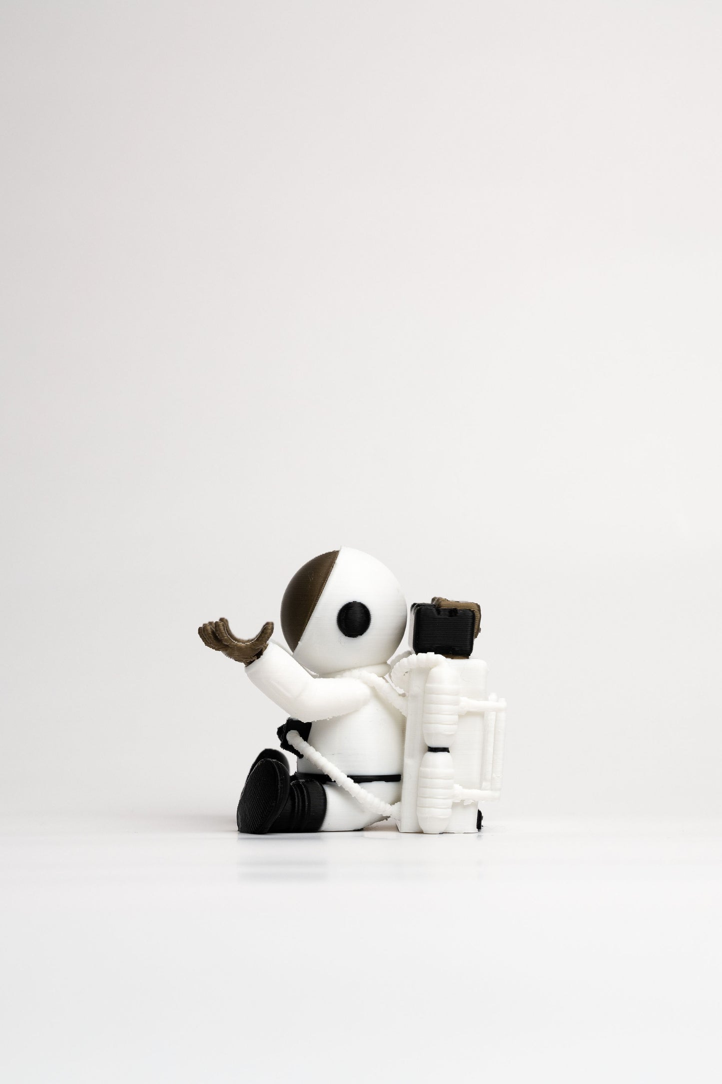 Astronaut PenPal – Space-Themed Holder for Pens, Tools and More | Unique Desk Companion